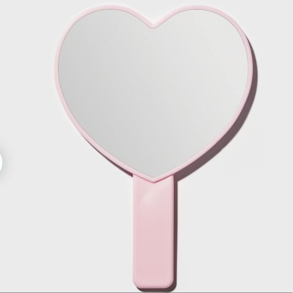 NWT Pink Heart Shaped Hand Held Mirror - Picture 1 of 6